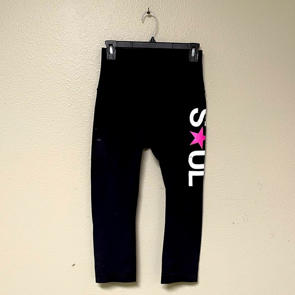 Lululemon Black Cropped SOUL Leggings 💗 (Size 4) - Picture 1 of 3